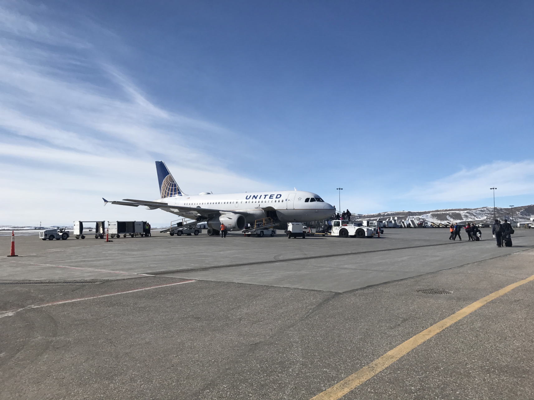 United airplane at Yampa Valley Regional Airport (HDN) Hayden Steamboat Springs ground transportation